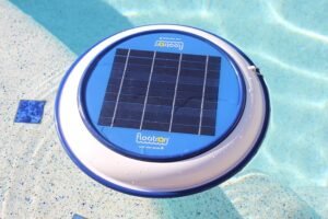 Floatron Solar Powered Natural Pool Cleaner 2 Img